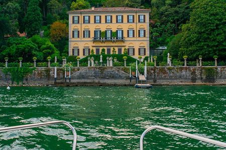 Private Boat Tour on Lake Como with Prosecco