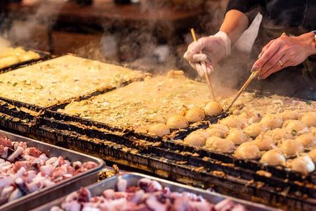 Osaka Local Foodie Walking Tour in Dotonbori and Shinsekai