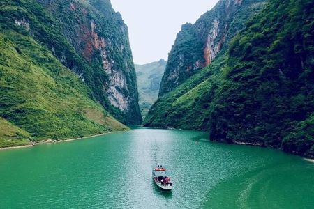 High Quality Small Group Ha Giang Loop Car Tour 3 Nights 2 Days