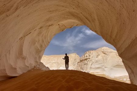 Overnight White Desert Safari from Cairo Black Desert and Camping