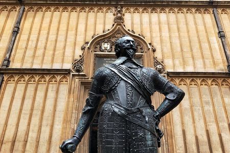 Solo Travellers- university or Harry Potter private group tour