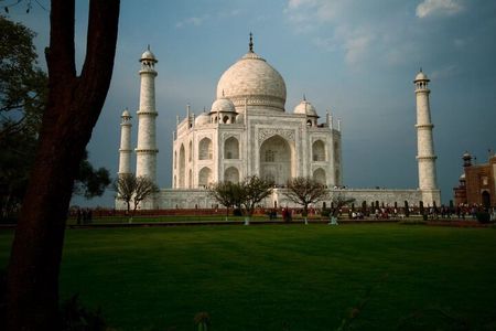 Taj Mahal & Agra Fort Day Trip : A Memorable Day Trip from Delhi