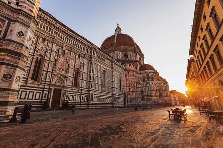 Explore Florence Starting from Italy's Second Largest Duomo