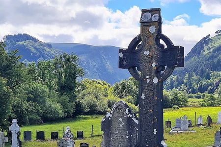 Private Tour of Glendalough and Powerscourt Gardens, (1-7 ppl)