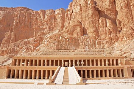 2 Days Luxor Tour from Hurghada in small group by Van VIP 