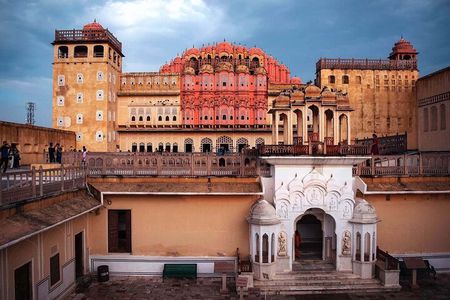 From Jaipur : Full-Day Jaipur Sightseeing Tour by Private Car