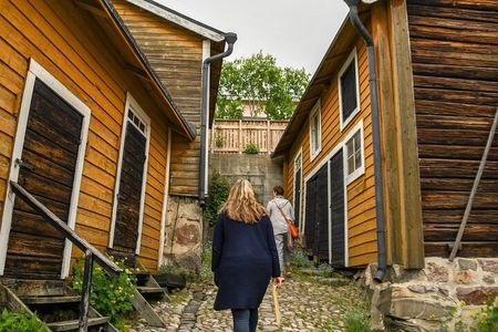 Helsinki Walking Tour with PRIVATE Professional guide