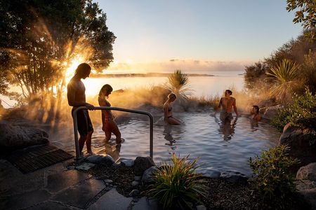  Auckland: Rotorua Te Puia with Haka & Polynesian Spa Small Group