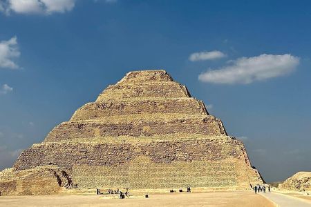 Private day tour to the Pyramids of Giza and Saqqara Pyramid