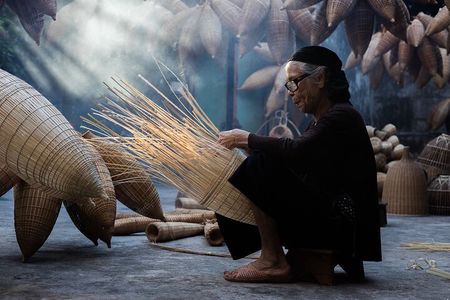 Photo Tour to Capture The Vanishing Craft of Making Fish Traps