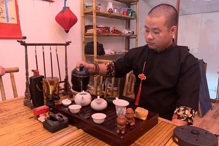 Experience Calligraphy Learning Class in Old Town Hoi An