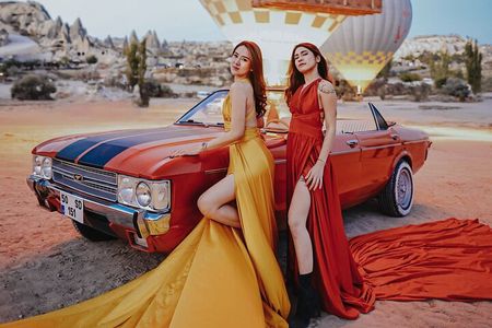 Private Vintage Car Tour in Cappadocia with Balloon View