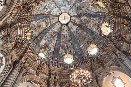 100% private tour in Guadalupe's Basilica with transport