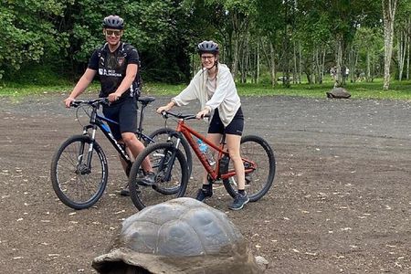 GALAPAGOS route by ELECTRIC BIKE + reserve the CHATO