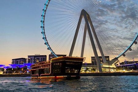 Ocean Empress Dinner Cruise in Marina with Transfer Options