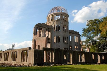 Hiroshima and Miyajima Bus Tour with Indian Lunch