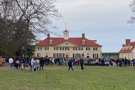 Mount Vernon Bus and Walking Tour