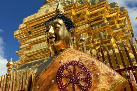 Chiang Mai Shared City Tour with Famous Temples