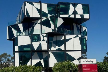 McLaren Vale & Historic Hahndorf Wine Tour