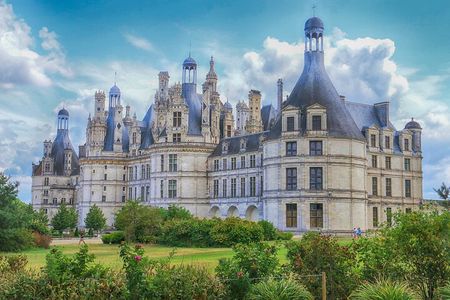 Day Tour of Chateaux of Chenonceau, Chambord & Caves Ambacia from Tours/Amboise