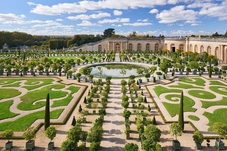 Versailles Place with Whole Estate and Audio Guide
