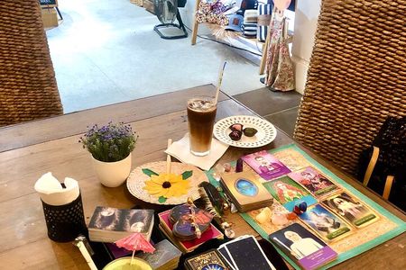 Tarot Reading with Coffee & Chocolate or Smoothie