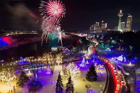 From Toronto:Winter Festival of Lights Niagara Falls Evening Tour