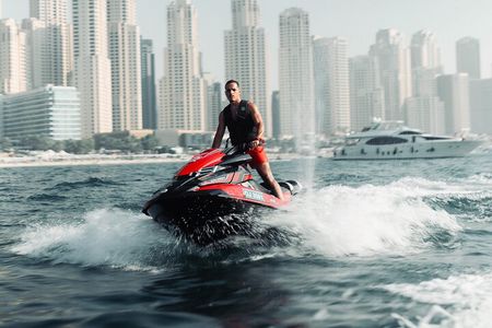 30-Minute Private Jet Ski Tour of Dubai and Dubai Eye