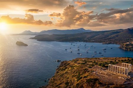 Cape Sounion and Temple of Poseidon Half-Day Small-Group Tour from Athens