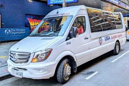 NYC Private Tour with Local Guide by SUV or Van