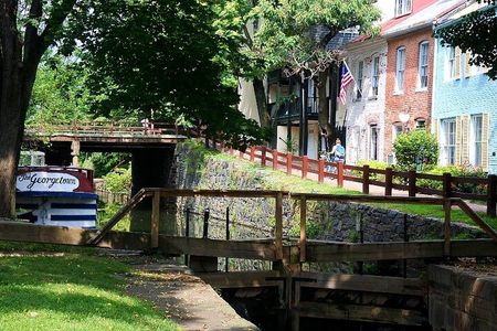 Private 4-hour Walking Tour Exploring Historic Georgetown