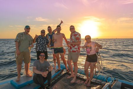 Waikiki Sunset Cruise Catamaran Boat Tour on Oahu