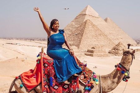 All Inclusive Day Trip to Pyramids of Giza, Sphinx and Saqqara
