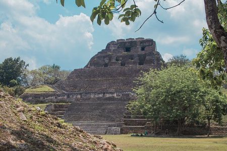 Private | Xunantunich Maya Temple & Barton Creek Cave 