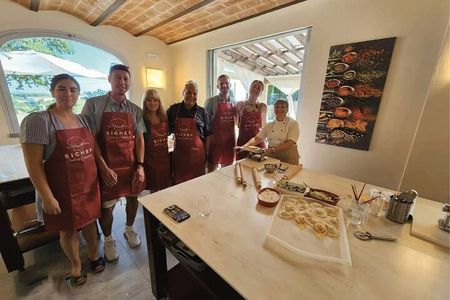 Chianti - Fresh Pasta and Ice Cream Course with Lunch or Dinner