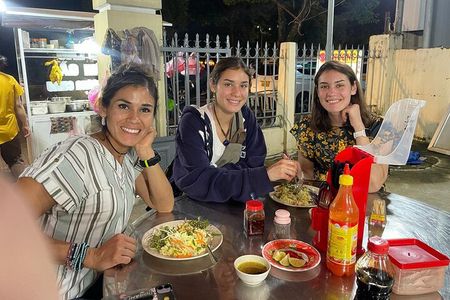 Daily Street Food Tours in Hoi An Ancient Town