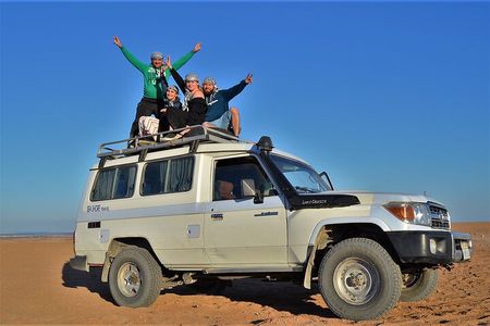 Hurghada Desert Sunset & Stargazing Tour with Dinner by Jeep