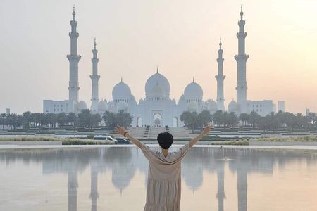 From Dubai to Abu Dhabi Full Day Prime Sightseeing City Tour 