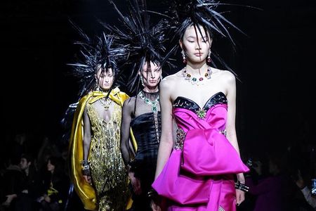 Fashionista's Dream: Dive in Milan's Trendsetting Scene min 2 pax