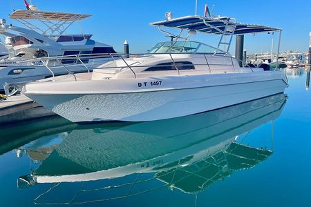 Private Small-Group Dubai Marina Boat Tour