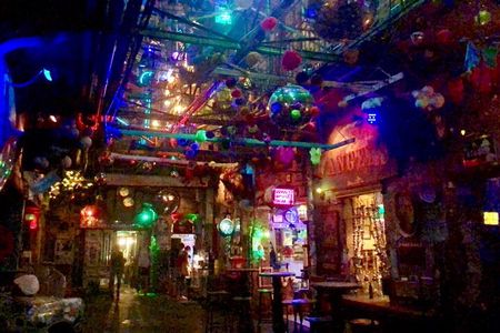 Ruin Pub Walking Tour with a Local Hostess in Budapest