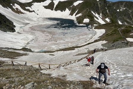 Sofia: Small group to Seven Rila Lakes and Skakavitsa waterfall