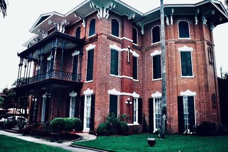 Combo: "Dark of the Moon" Ghost Tour + Red Light District Tour