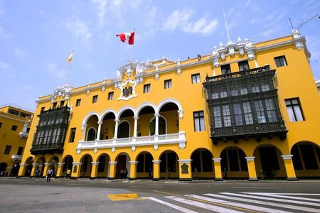 Catacombs Museum and Colonial City Tour from Lima