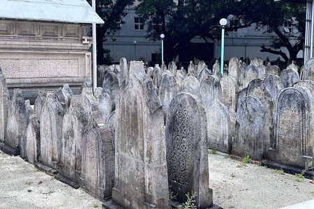 3 Hour Male' City Tour with Local Guide