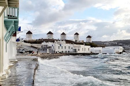 Guided Walking Tour Mykonos, Little Venice, Windmills, Beaches