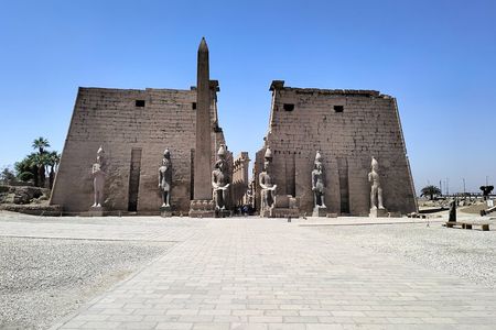 14 Days Egypt adventure Nile sahara desert bus tour 