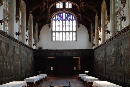 Private Guided Tour Secrets of the Six Wives Hampton Court Palace