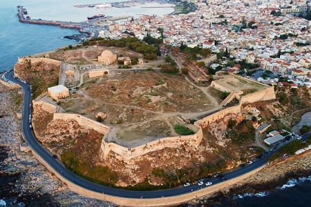 Guided Tour in Rethymno with Arkadi Monastery and Margarites