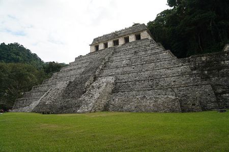 Tour in the Archaeological Zone of Palenque With Guide Included